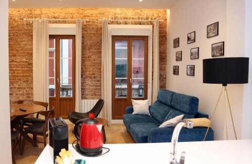 San Francisco Apartment | Piso Moderno a 2 minutos del Casco Viejo con Parking Gratis