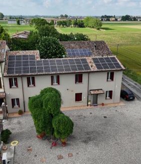 Torrile House | Pitaciò Affittacamere