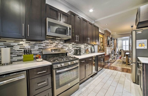 Lower Lawrenceville House | Pittsburgh Vacation Rental in Lawrenceville!