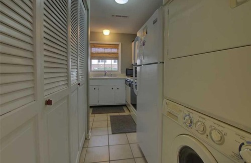 Pine Knoll Shores House | PKT