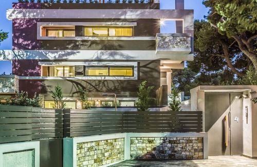 Penteli Apartment | Plaisance. A 160 m2 apartment with exceptional view.