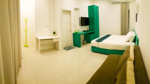 Hulhumale House | Planktons Beach