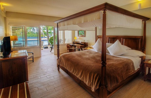 Lapu-Lapu Resort | Plantation Bay Resort and Spa
