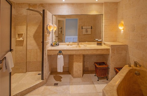 Lapu-Lapu Resort | Plantation Bay Resort and Spa