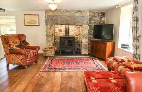 Llandwrog House | Plas Mawr