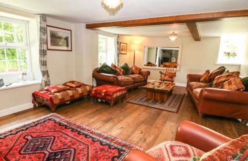 Llandwrog House | Plas Mawr