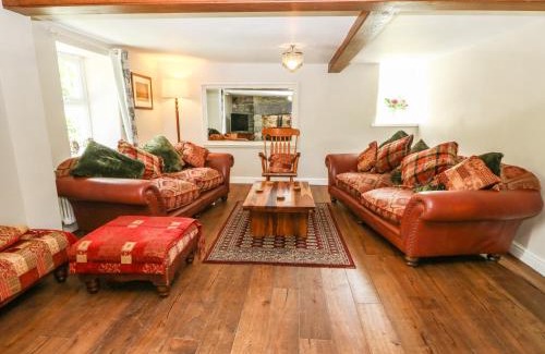 Llandwrog House | Plas Mawr