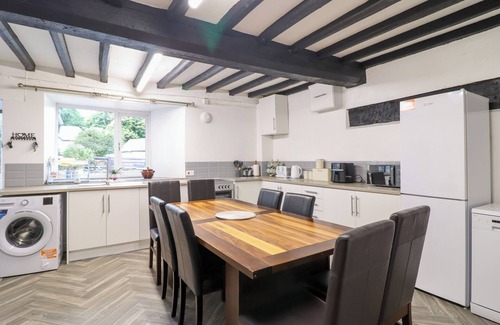 Corwen Cottage | PLAS YN BONWM, pet friendly, character holiday cottage in Corwen