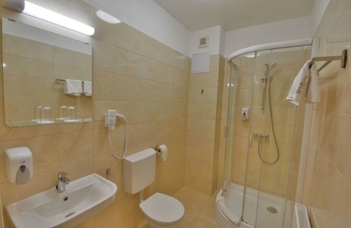 Szekesfehervar Hotel | Platán