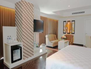 Depok Hotel | Platinum Adisucipto Hotel & Conference Center