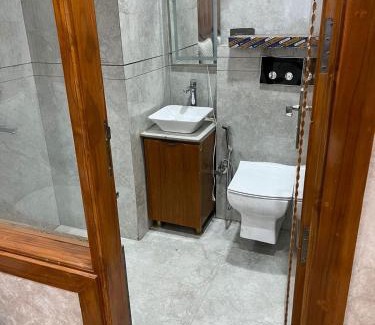 DLF City House | Platinum Service Apartment DLF Cyber City