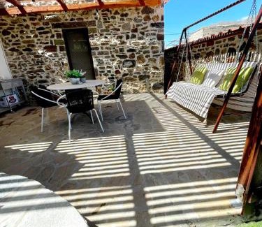 Choumeriakos House | Platipodi stone house