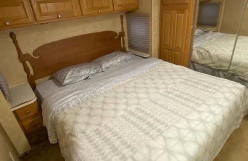 Beulah Apartment | Platte-Camper in Woods w/FirePit & Hot Tub Access