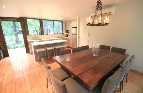 Merrijig House | Play Shack® river front 6 bedroom Winner Best Family Accom in AUS, Riverfront