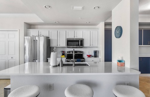 Naples Condo | Play & Stay in Paradise – Updated 2BR with Full Golf Access