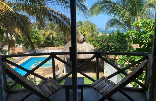 Los Tamarindos Apartment | Playa Bruja Zicatela Apt. 2, Beach Front, Kitchen, AC, Starlink, Pool & More