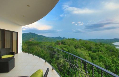 Playa Flamingo House | Playa Flamingo - 2 BR condo with great ocean views - FLAMINGO TOWERS 25