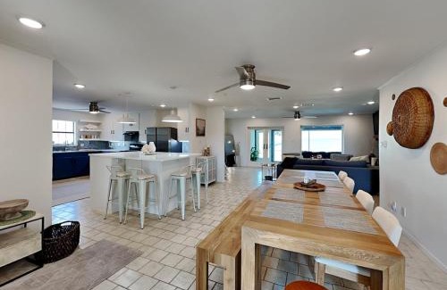 Harbor Oaks House | Playa Verde