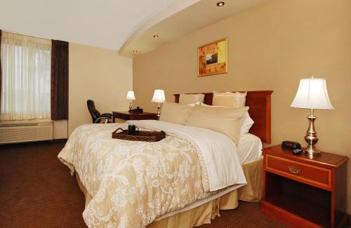 Hagerstown Hotel | Plaza Inn & Suites