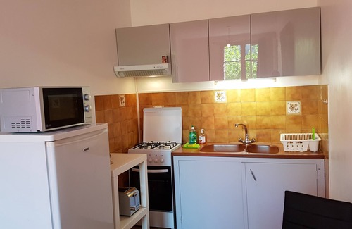 Saint-Jean-du-Bruel House | Pleasant 2-room apartment in the heart of the village