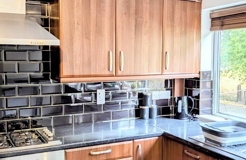 Thamesmead East House | Pleasant 4-bedroom house with WiFi in Erith