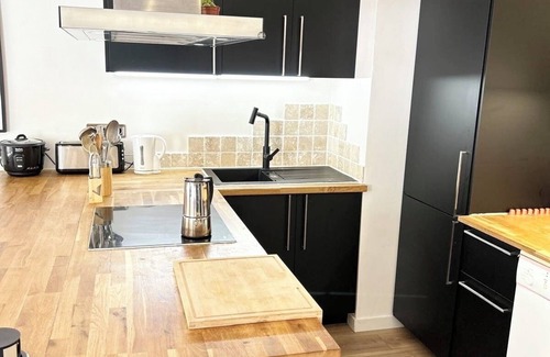 Meudon Apartment | Pleasant 55m2 in a park overlooking Paris