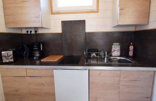 Montescot Apartment | Pleasant gite for 3, in private grounds with swimming pool