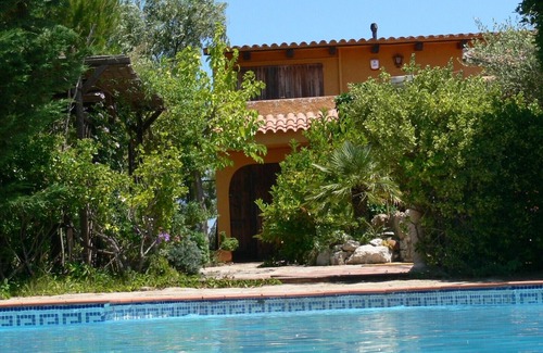 La Bisbal del Penedes House | PLEASANT HOUSE WITH PRIVATE SWIMMING POOL&GARDEN , 15 MINUTES TO BEACH