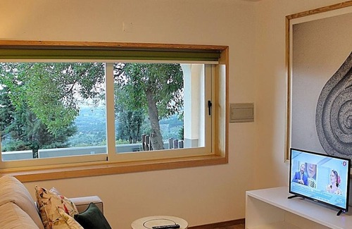 Alpedrinha House | Pleasant holiday home in Alpedrinha with private terrace