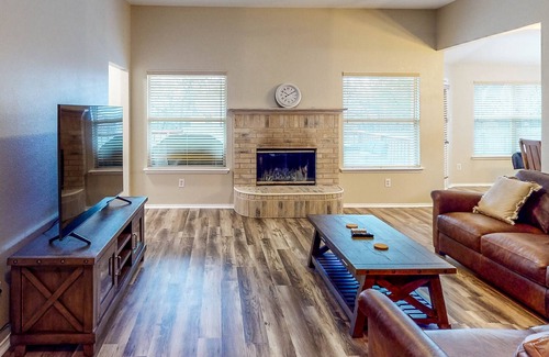 Azle House | Pleasant home near lake with furnished, inviting deck & firepit - dog-friendly