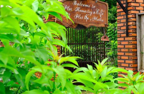 Pleiku House | Plei Homestay & Café