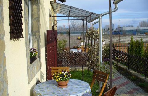 Sarvar Apartment | Pleiveisz Apartman