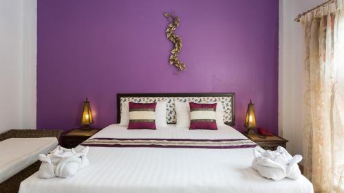 Bangkok Resort | PloyKhumThong Boutique Resort