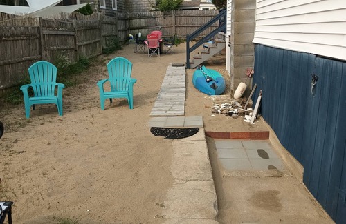 Newburyport House | Plum Island place 5 minute walk to beach 9 minute walk to point
