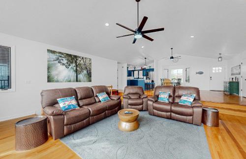 Bumpass House | Plum Paradise