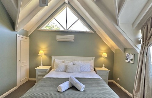 Apollo Bay Cottage | Plum Tree Cottage in the Barham Valley - Dogs Welcome