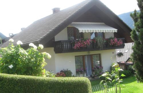 Dovje Apartment | Počitniško stanovanje ZALAR