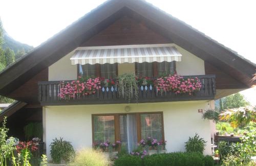 Dovje Apartment | Počitniško stanovanje ZALAR
