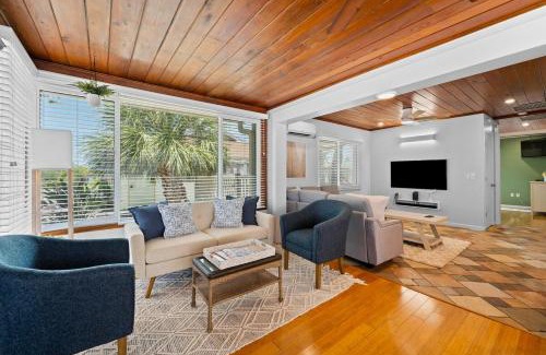 Laurel House | Poco Tortuga
