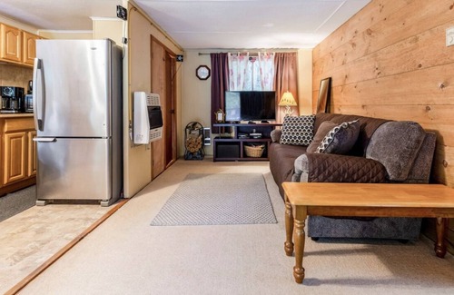 East Stroudsburg Cabin | Pocono private retreat