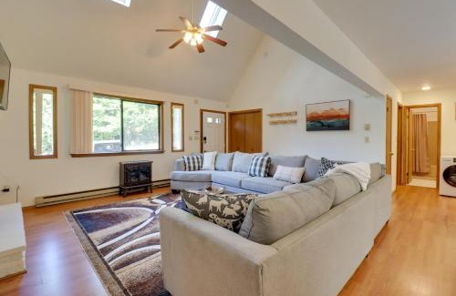 Tobyhanna House | Poconos Cabin Serene Deck, Fire Pit and Game Room