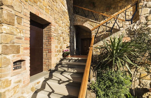 San Quirico d'Orcia House | Podere La Rosa, apartment in open countryside but 5 minutes walk from the center.
