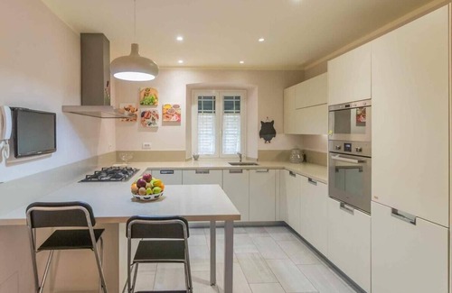 Lucca House | Podere Santa private pool villa. WiFi. Lucca area