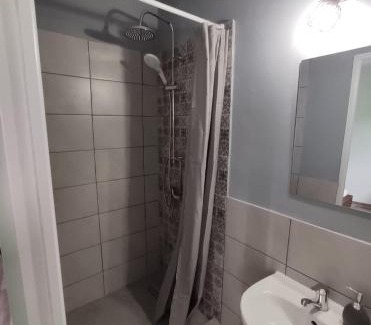 Oradea House | Podgoria Guesthouse- Camere de închiriat