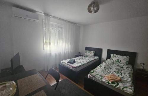 Oradea House | Podgoria Guesthouse- Camere de închiriat