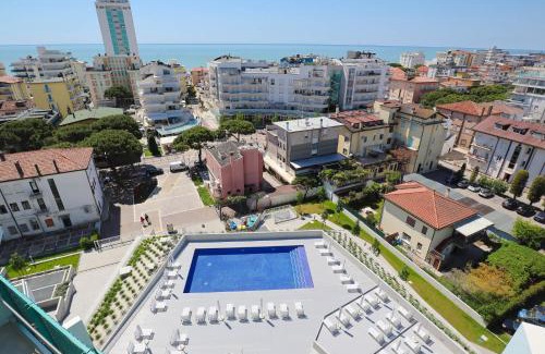 Jesolo Apartment | Podium