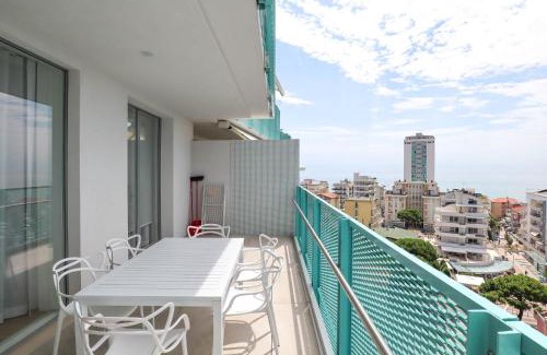 Jesolo Apartment | Podium