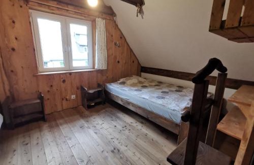 Dwernik House | Podołynia