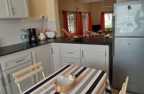 Pointe D'esny House | Pointe d'Esny, Charming 2 bedroom ground floor rental, close to the sea