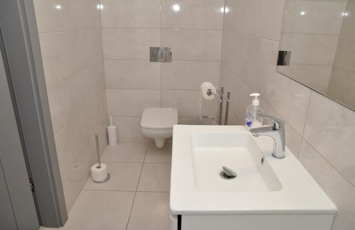 Oborniki Bed & Breakfast | Pokoje, Apartamenty, Restauracja Marcus